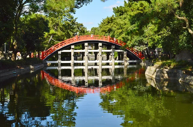 住吉大社の朱塗りの反橋