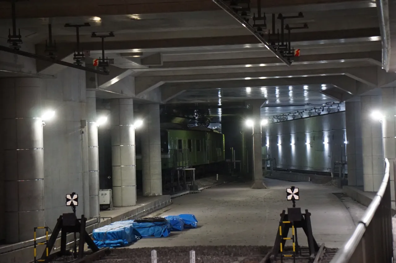 JR難波駅付近のなにわ筋線接続工事の様子
